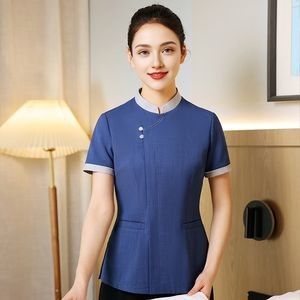 Good price Designs Hotel Uniform Staff Work Wear Restaurant Cleaning Uniform online